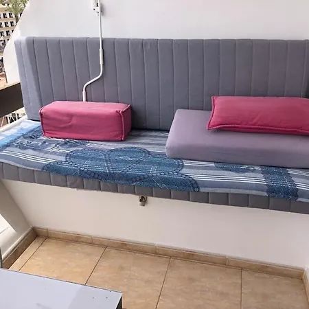 Yumbo 2 With High Speed Free Internet *